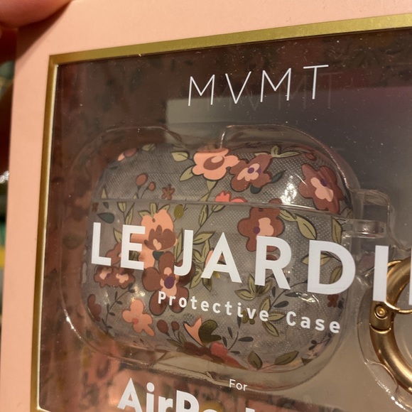 Bnib apple airpods cover - Picture 2 of 2